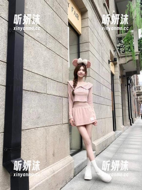 Tiny AsaCorinxEllenJoe的精选写真作品：每一帧都是对生活的深刻反思